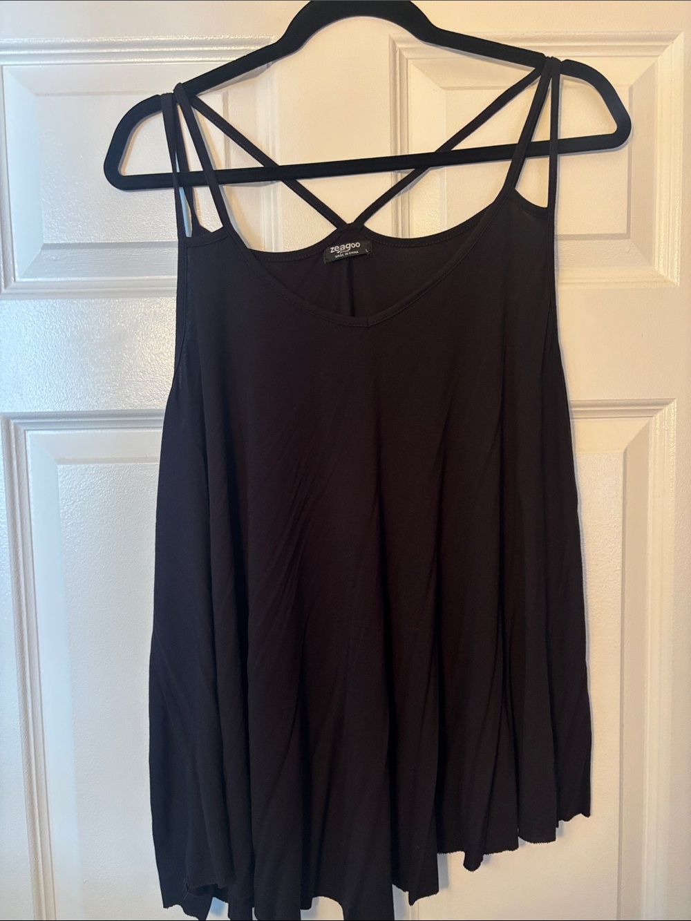 zeagoo Black Double-Strap Swing Camisole